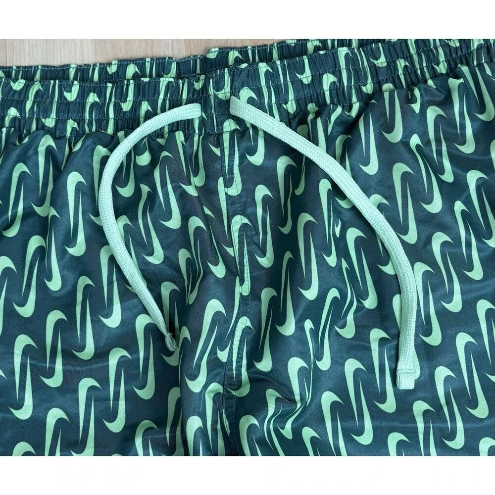 Men’s Nike Embroidered Shorts / Swim Trunks / Green / Size XL / Summer